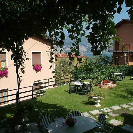 Apartment Lory *