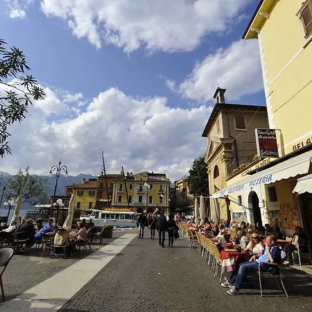 Lory * Malcesine